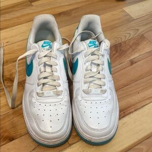 Nike White and Blue Sneakers Classic Design